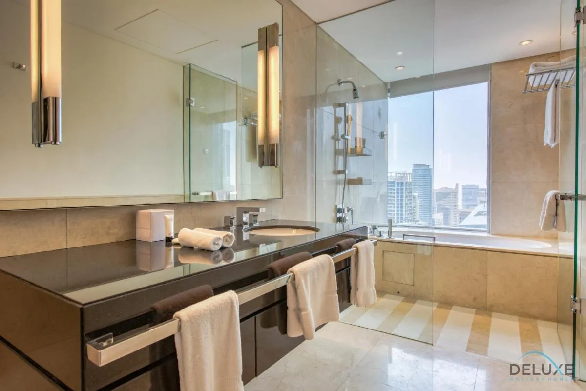 Image 2 of Lush 1 BR at The Address Residences Dubai Marina by Deluxe Holiday Homes