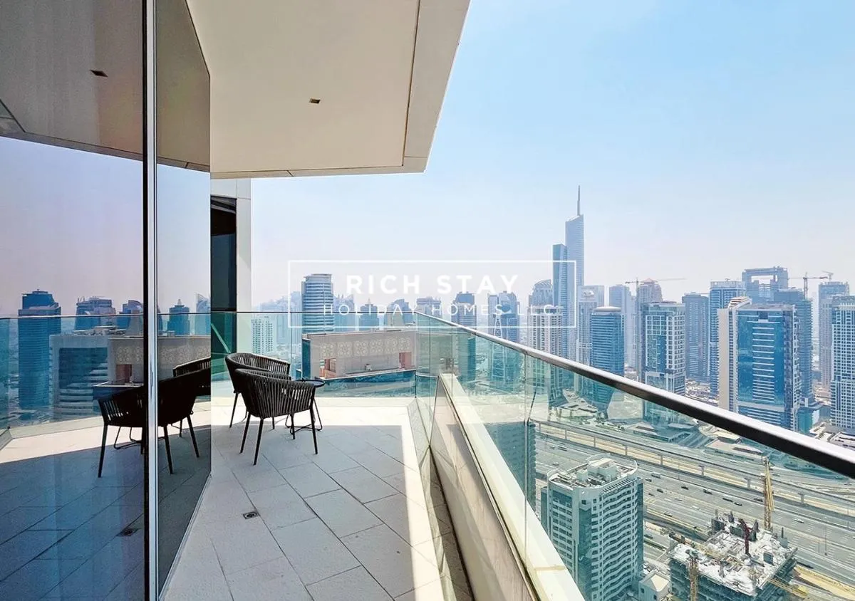 Image 6 of Lush 1BR in Stella Maris, Marina, City View
