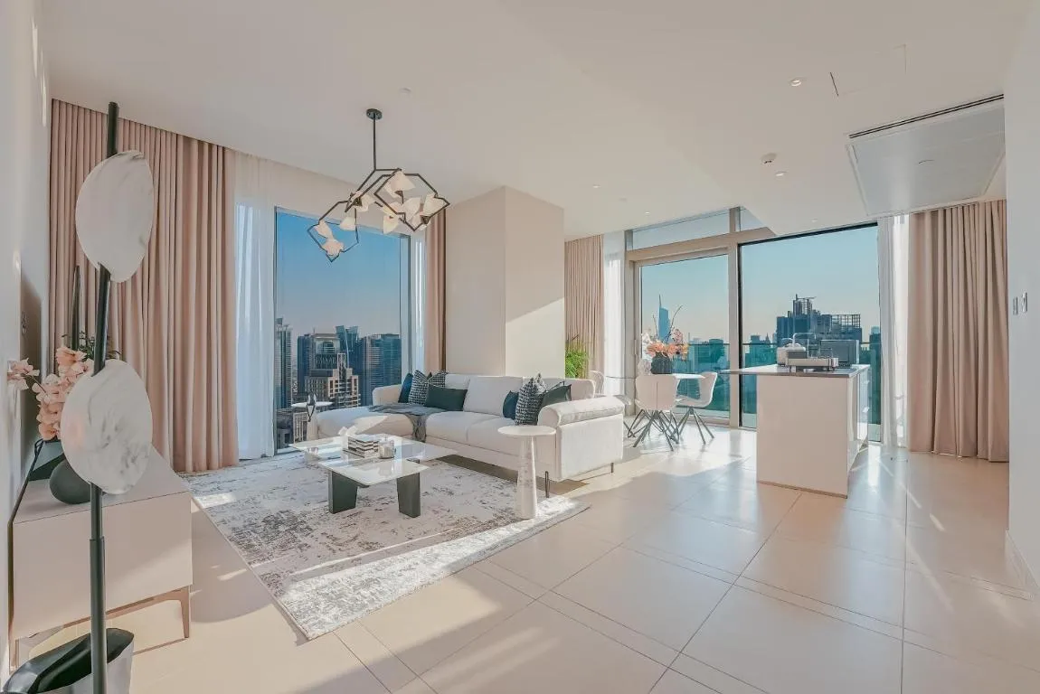 Image of Luxe Living: Spacious Waterfront 2BR in Marina Gate