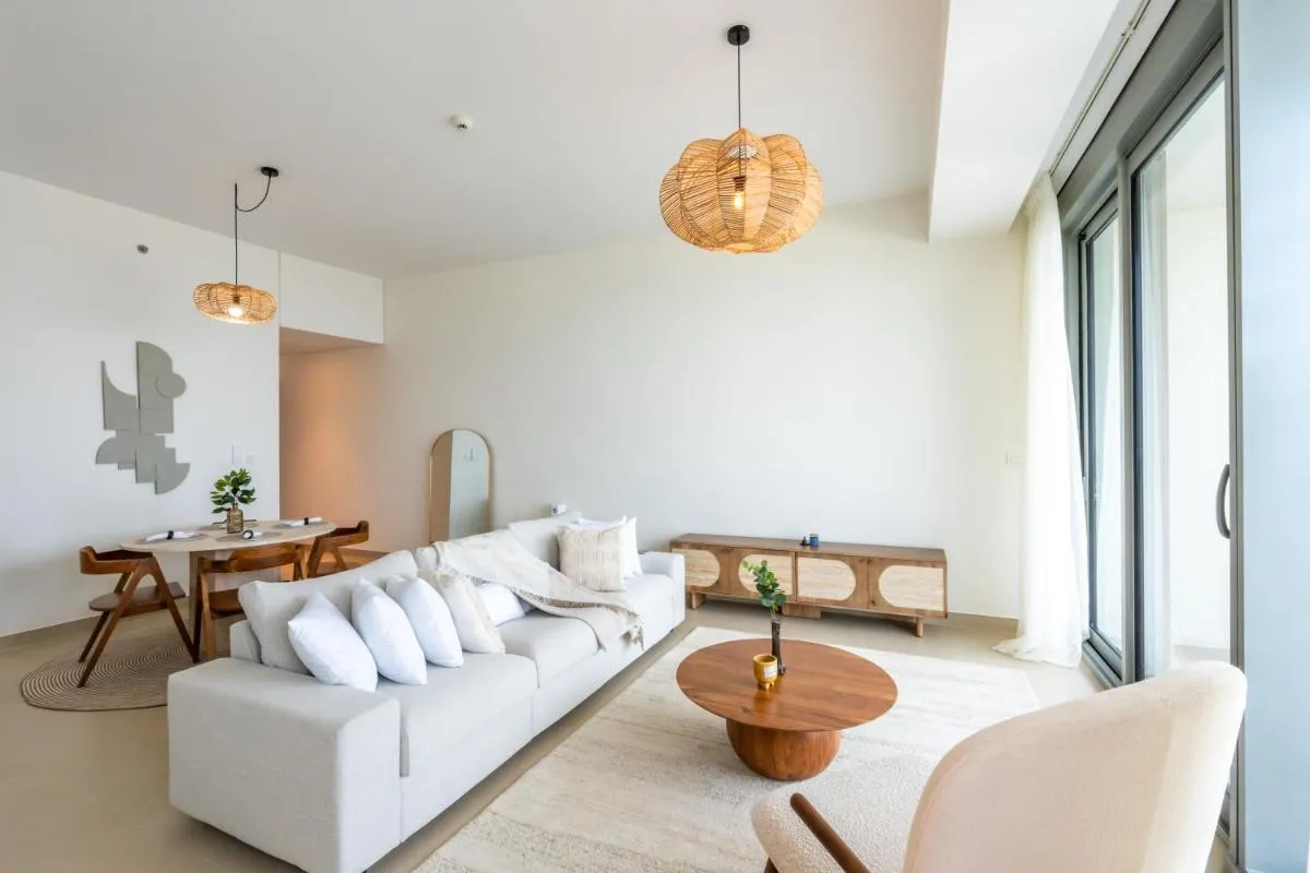 Image 2 of Luxurious 2BR Apt at Blue Waters, Near Marina Mall
