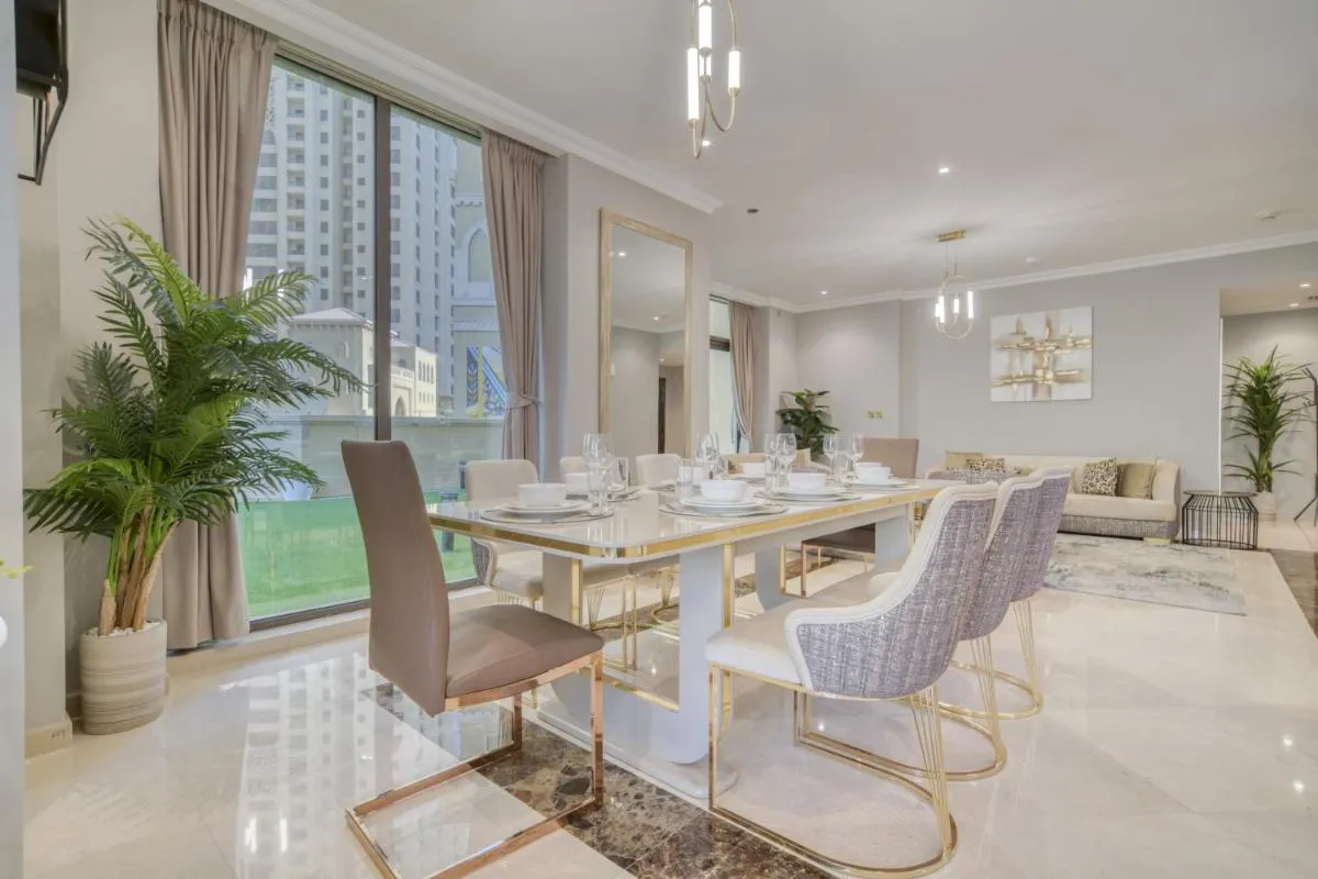 Image 5 of Luxurious 4 Bedroom Duplex with terrace & sea view