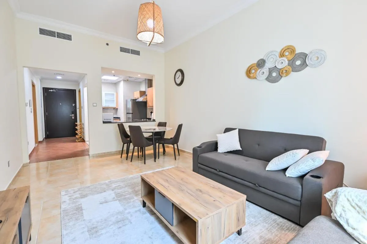 Image 4 of Luxury 1-Bedroom Apartment Dubai Marina Near Metro
