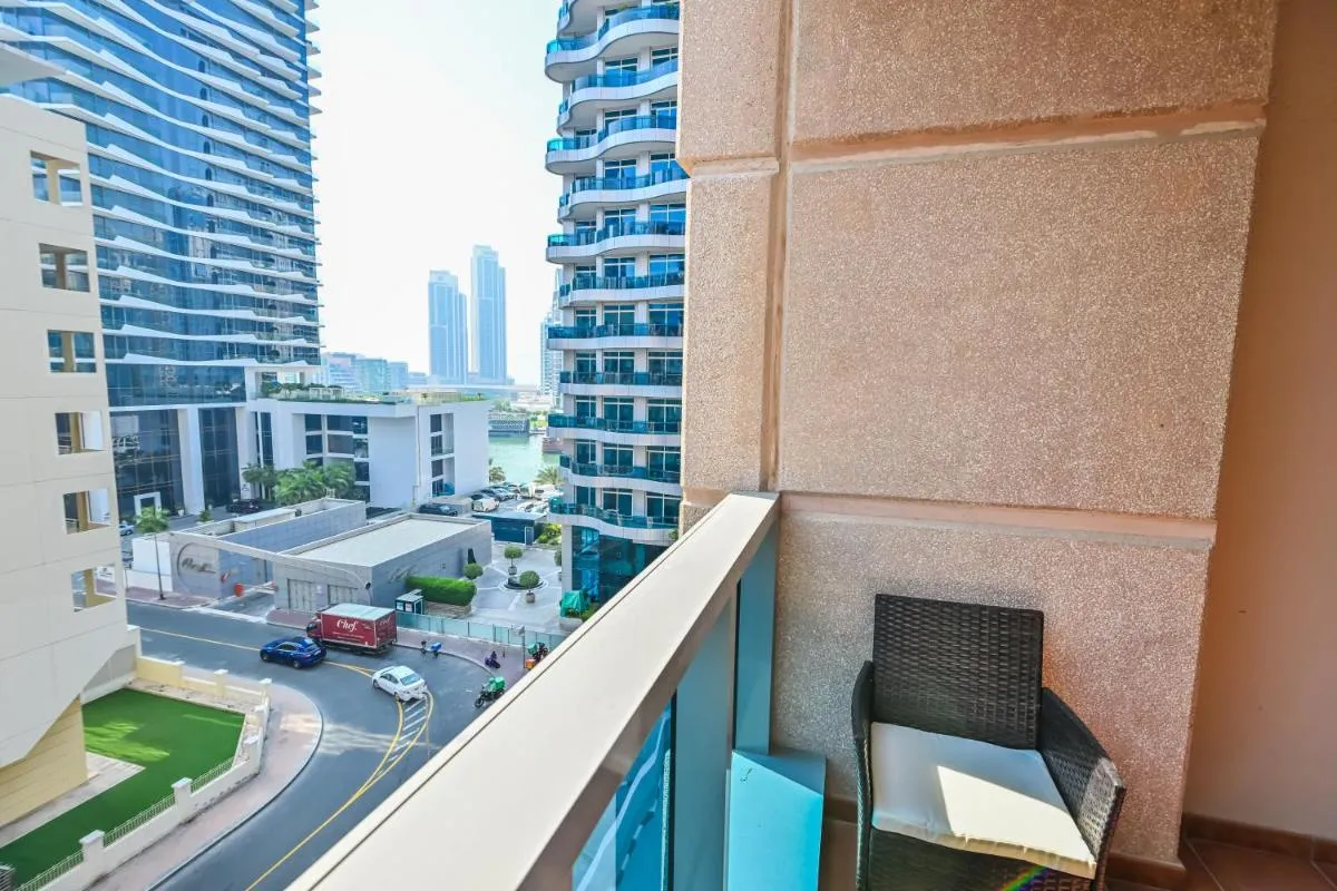 Image 6 of Luxury 1-Bedroom Apartment Dubai Marina Near Metro