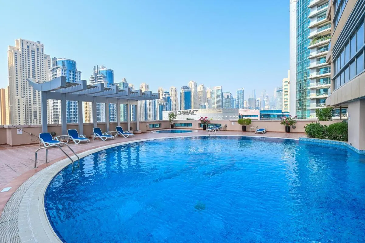 Image 3 of Luxury 1-Bedroom Apartment Dubai Marina Near Metro