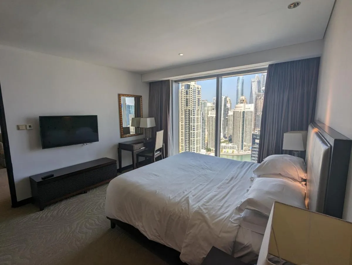 Image 1 of Luxury Address Res Dubai Marina 1BR c Frank&Frank