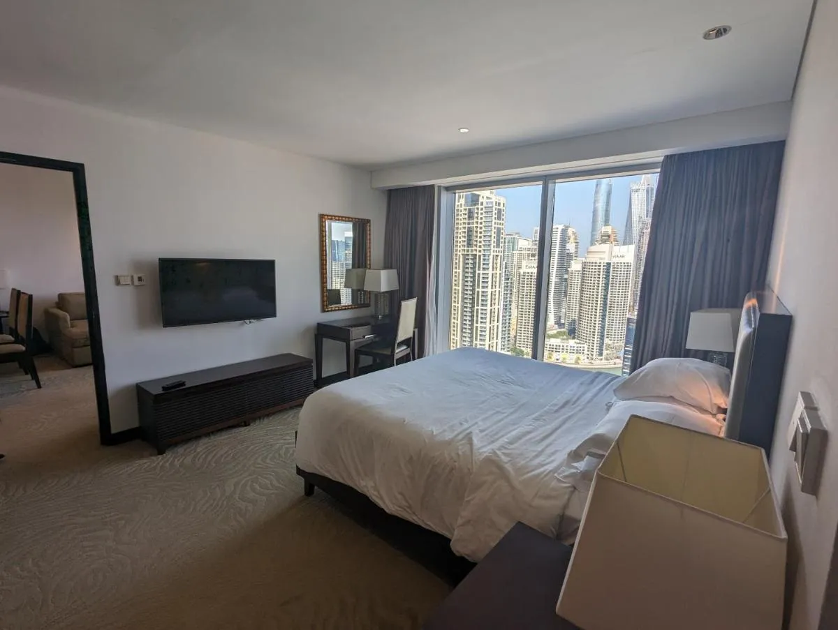 Image 5 of Luxury Address Res Dubai Marina 1BR c Frank&Frank