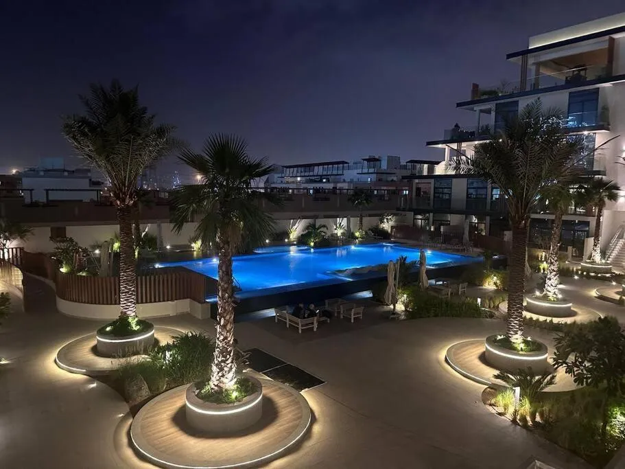 Image 2 of Luxury Apartment – Pool View – JVC