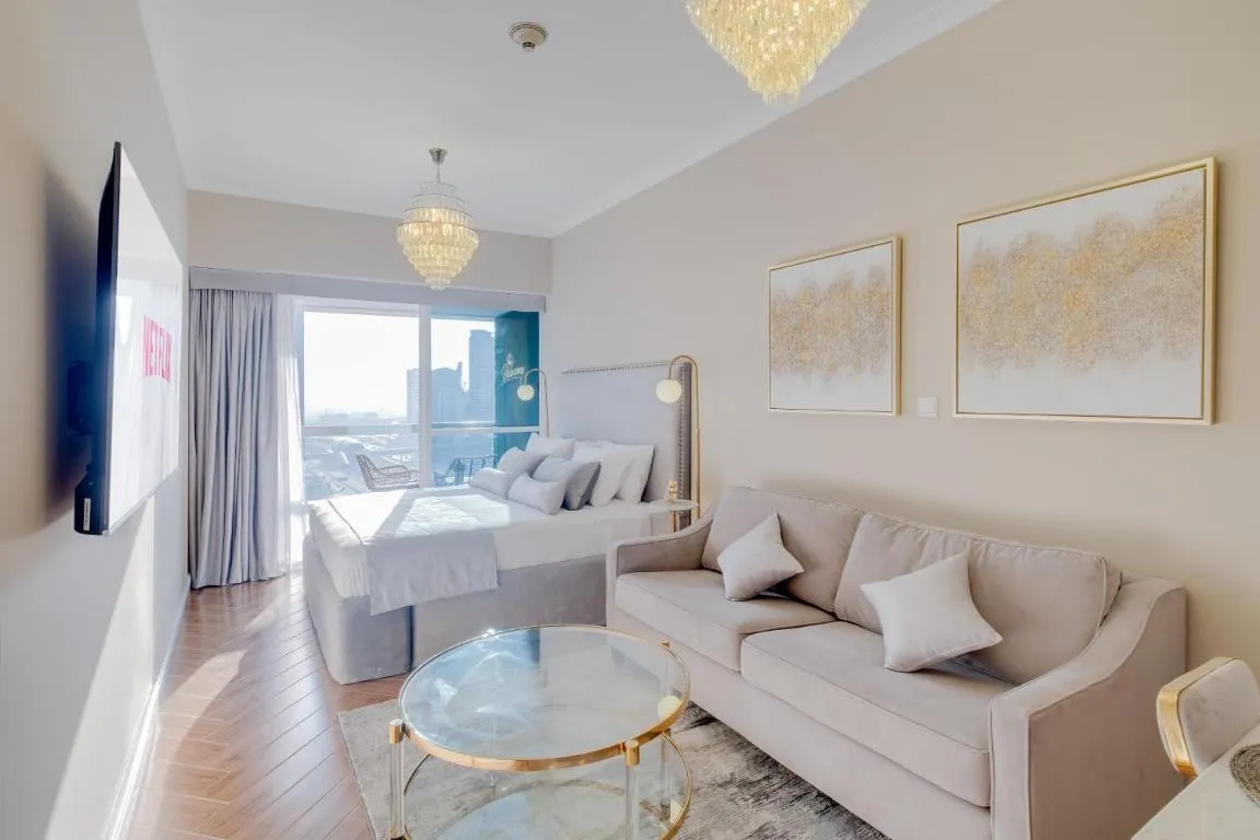 Image of Luxury Apt – Rooftop Pool – City View