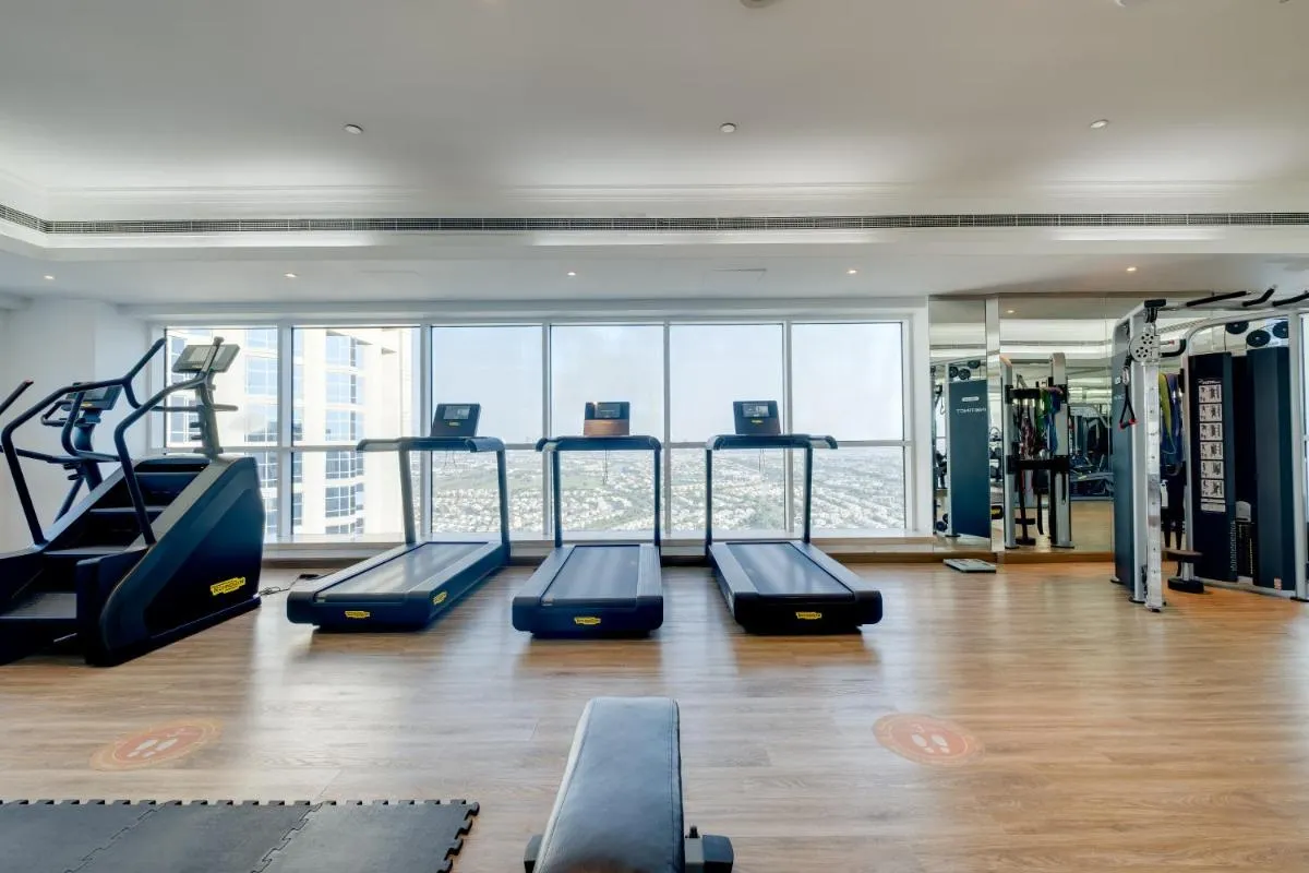 Image 4 of Luxury Apt – Rooftop Pool – City View