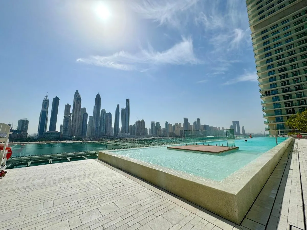 Image 2 of Luxury Living Private Beach, Emaar Beachfront