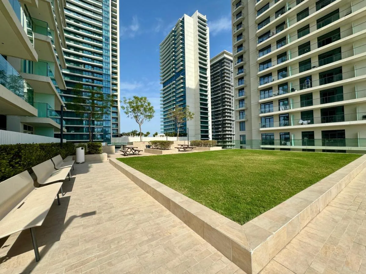 Image 6 of Luxury Living Private Beach, Emaar Beachfront