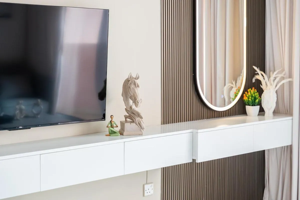 Image 2 of Luxury Studio Near Battua Mall