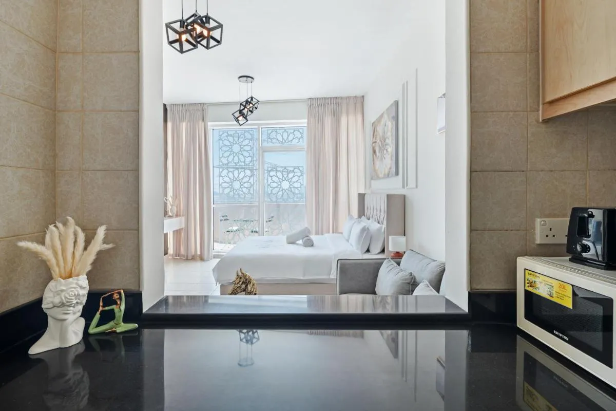 Image 3 of Luxury Studio – Urban Oasis