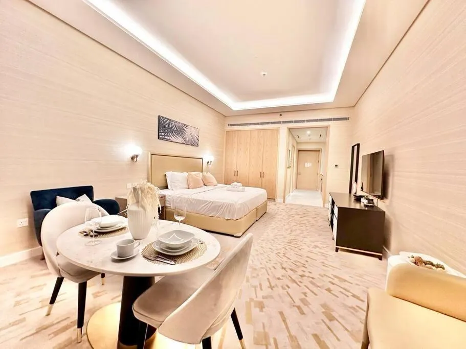 Image 5 of Luxury Studio in High Floor Full Sea View in The Palm Tower Plam Jumeirah