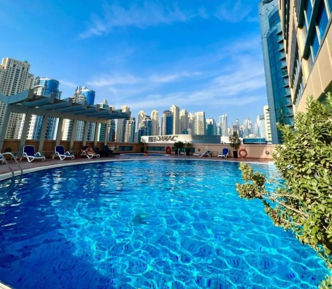 Image 3 of Luxury and spacious full Marina view