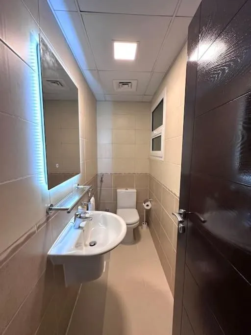 Image 2 of Luxury sea-view apartment