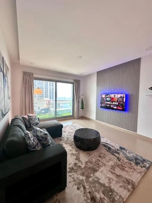 Image of Luxury sea view apartment