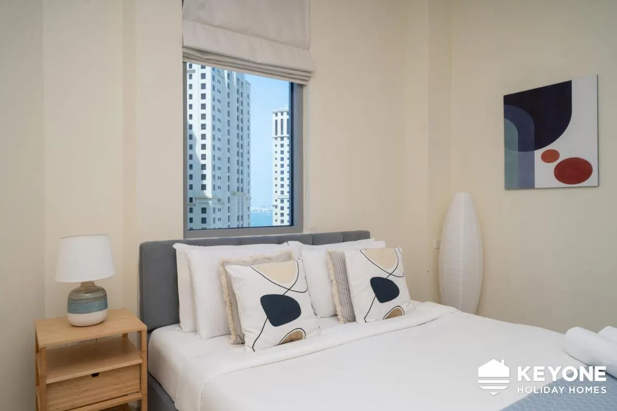 Image 1 of Magnificent Two Bedroom Beachfront 2