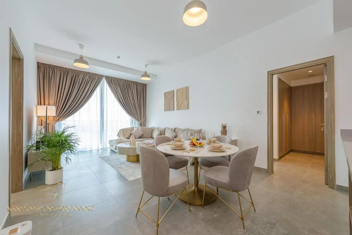 Image 4 of Marco Polo – Stunning 2 BR With Marina Views, Huge Pool & Gym