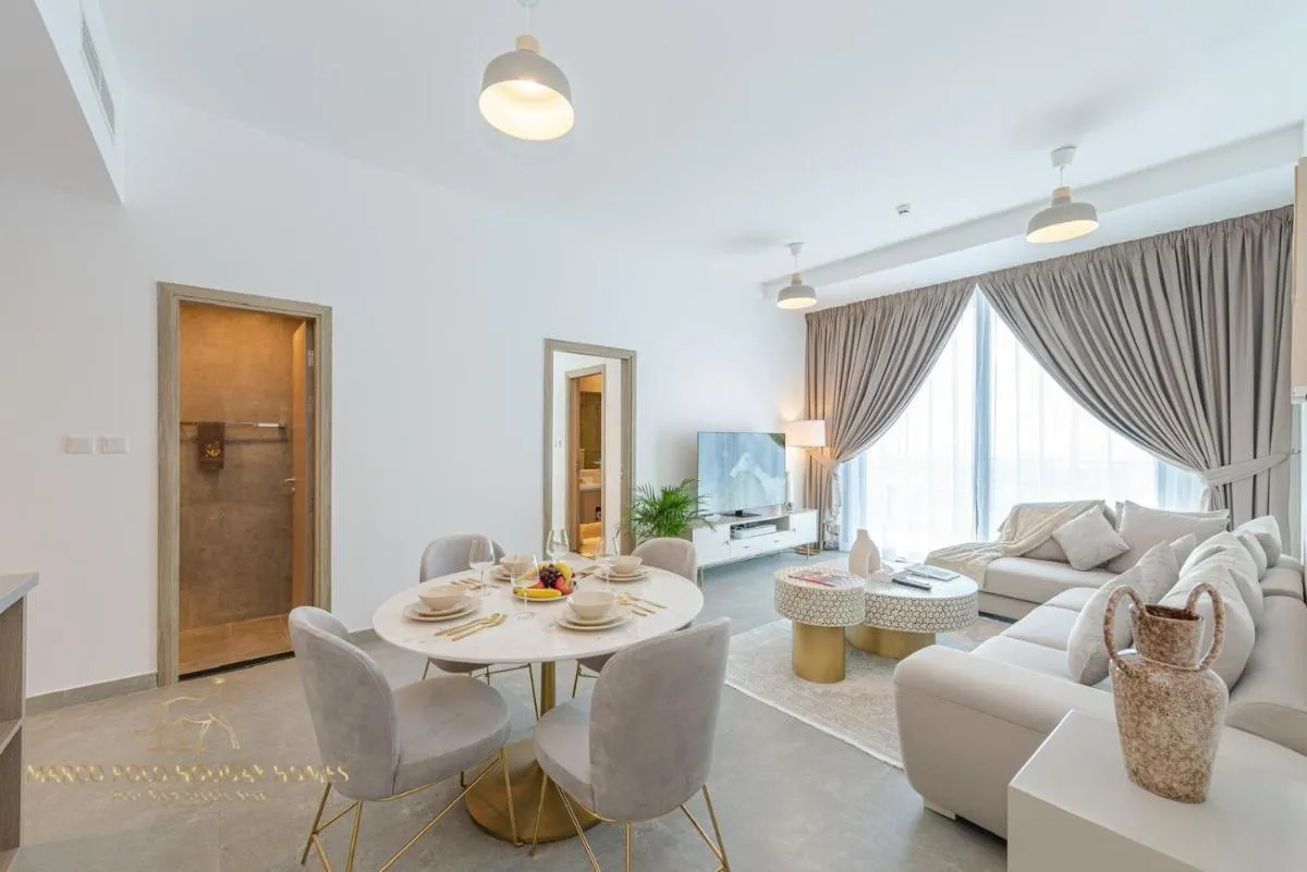 Image 2 of Marco Polo – Stunning 2 BR With Marina Views, Huge Pool & Gym