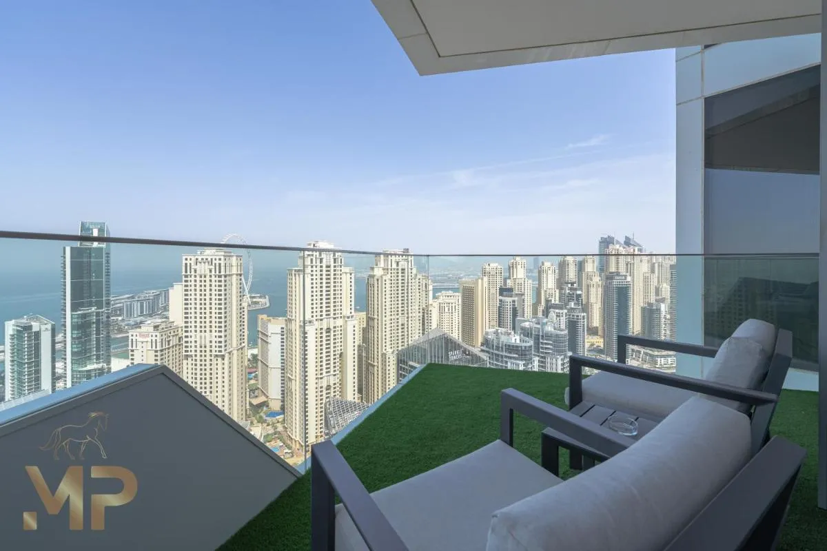 Image 4 of Marco Polo – Surreal Sea, Marina & Dubai Eye View on High Floor