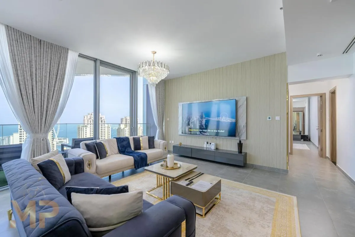 Image 3 of Marco Polo – Surreal Sea, Marina & Dubai Eye View on High Floor