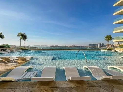 Image 3 of Marina Vista Tower 2 Apartment With Sea View and Beach Access