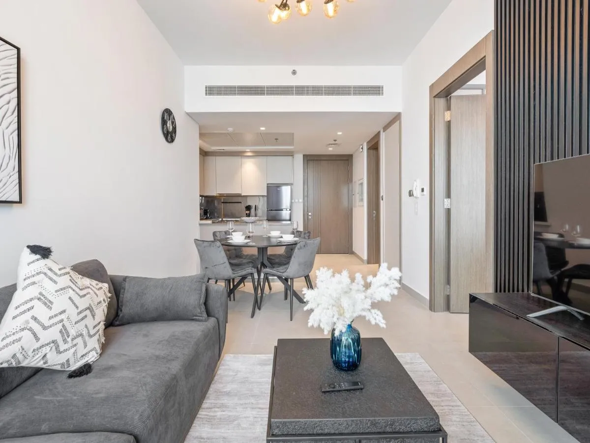 Image 4 of Modern 1BR-Dubai Skyline View-JVC