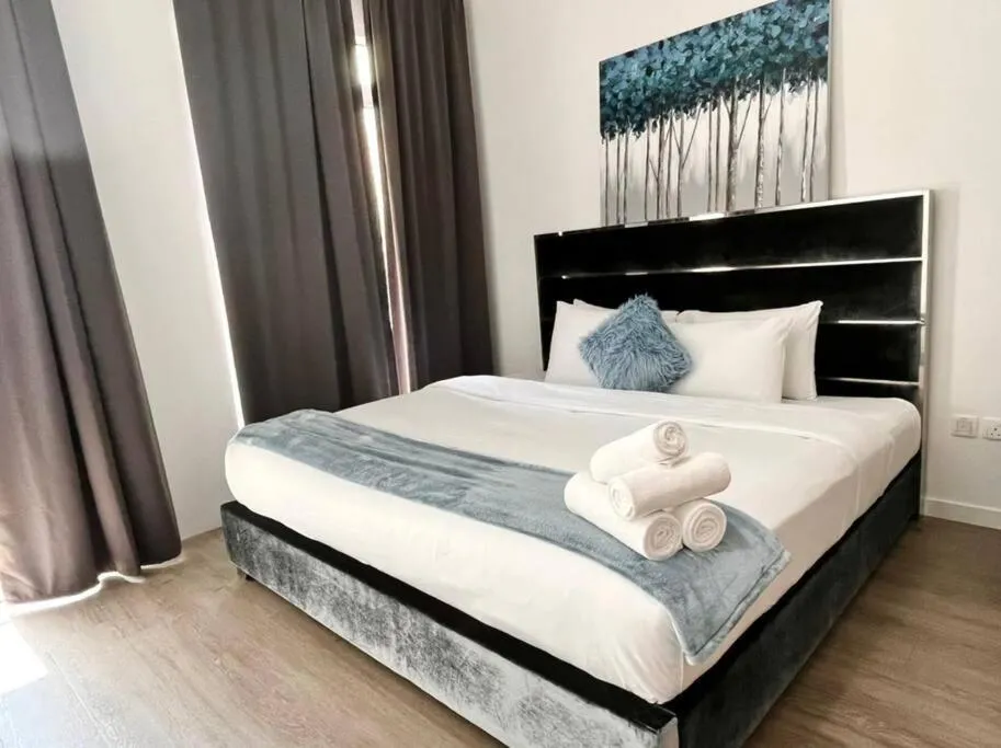 Image of ModernLux – Lovely Studio Apartment in JVT next to Park