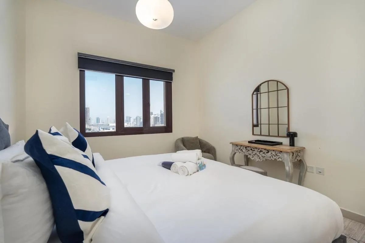 Image 4 of Modern and minimalist 1 bed for 2