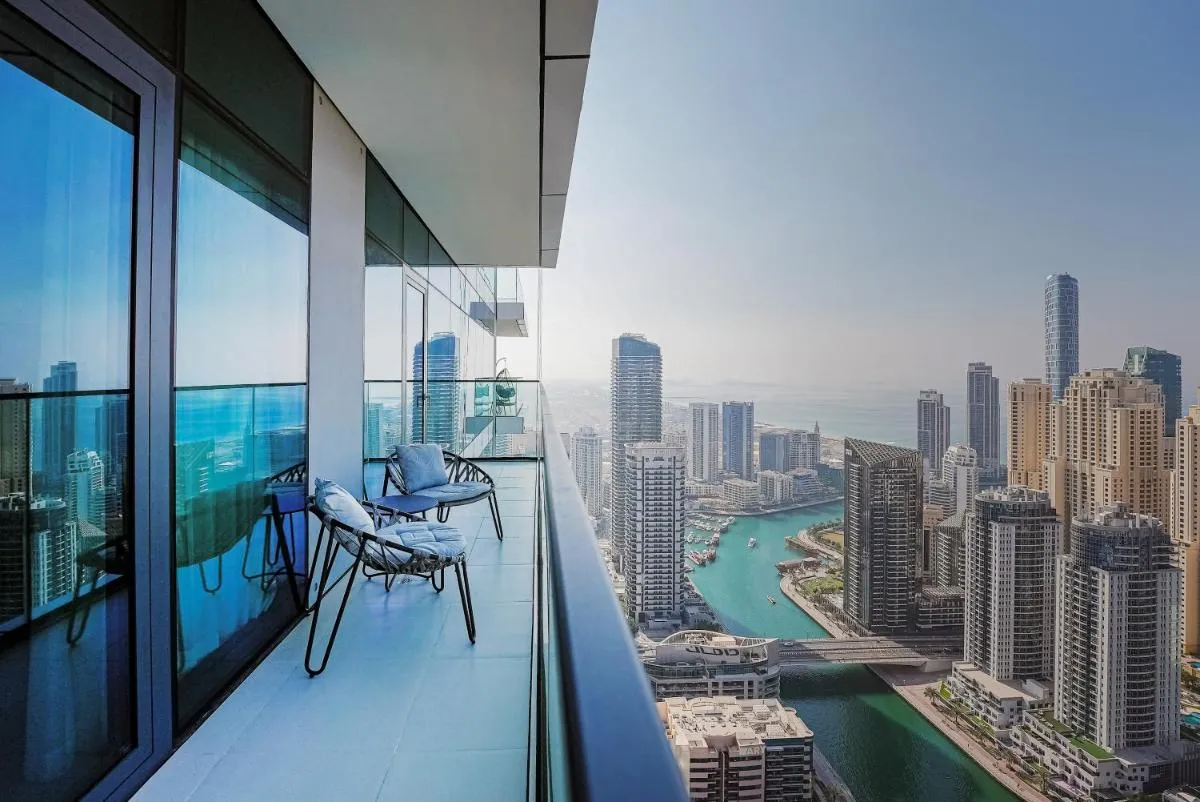 Image 2 of NEW Luxe 3BR in Vida Marina w/ Breathtaking Views