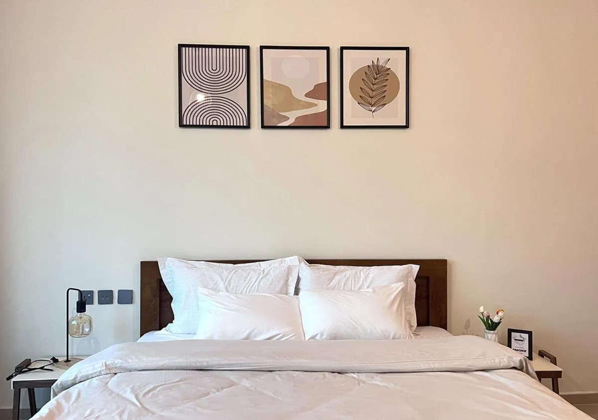 Image 1 of NEW Minimal Classic 1-Bed DMCC metro
