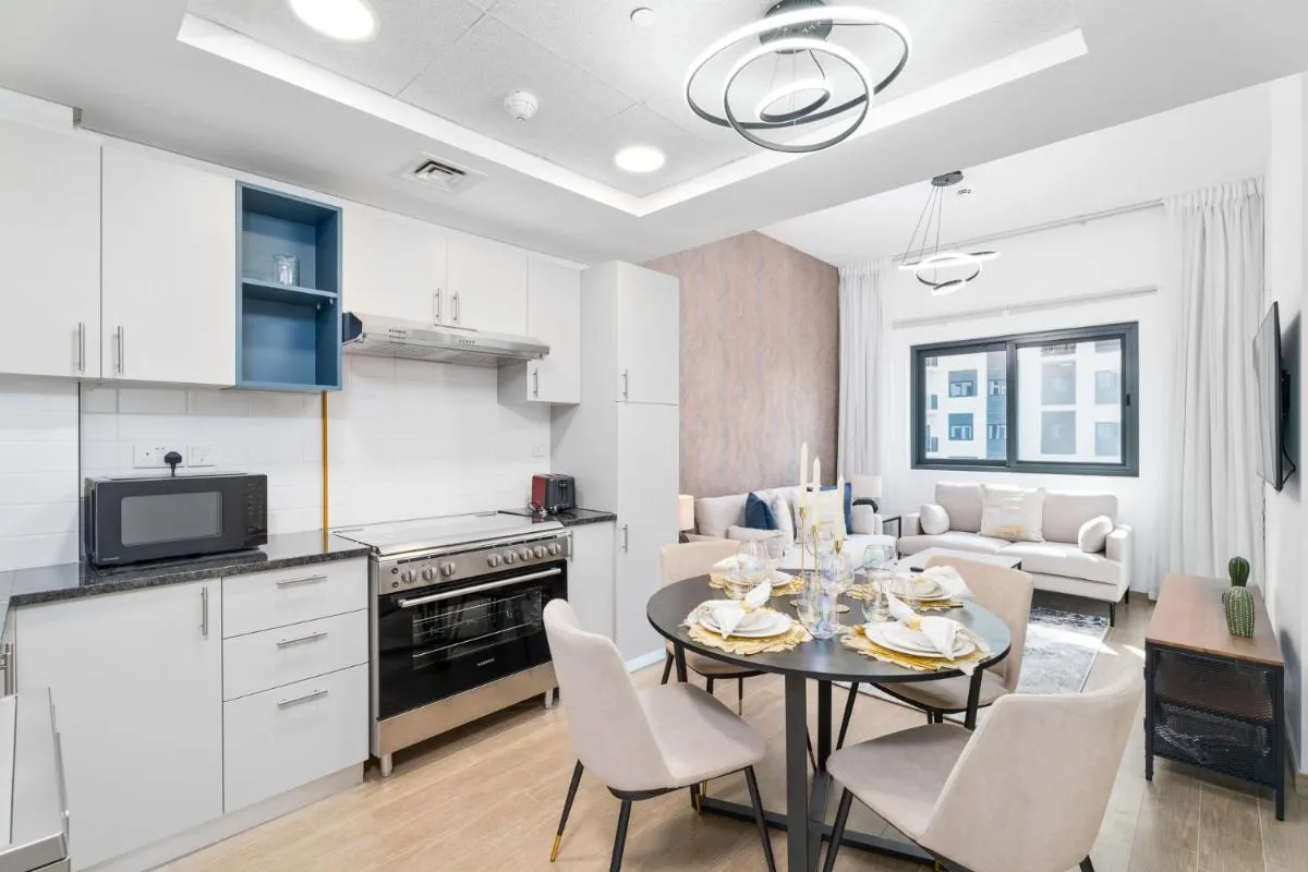 Image 4 of Nasma Luxury Stays – Home-Style 2BR Apartment with a Balcony View