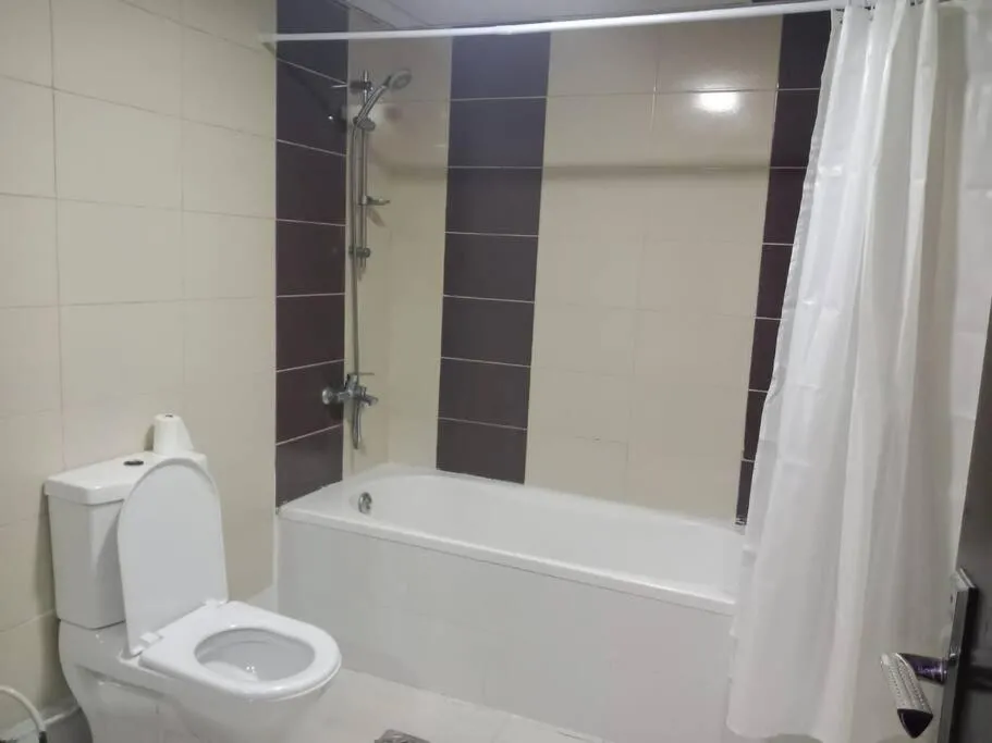 Image 2 of One Bedroom Apartment In Dubai Marina Near Blue Water