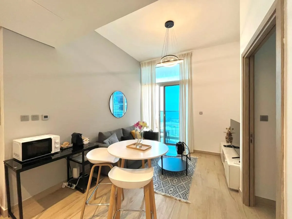 Image 3 of One Bedroom in Dubai Marina With a Full Sea View