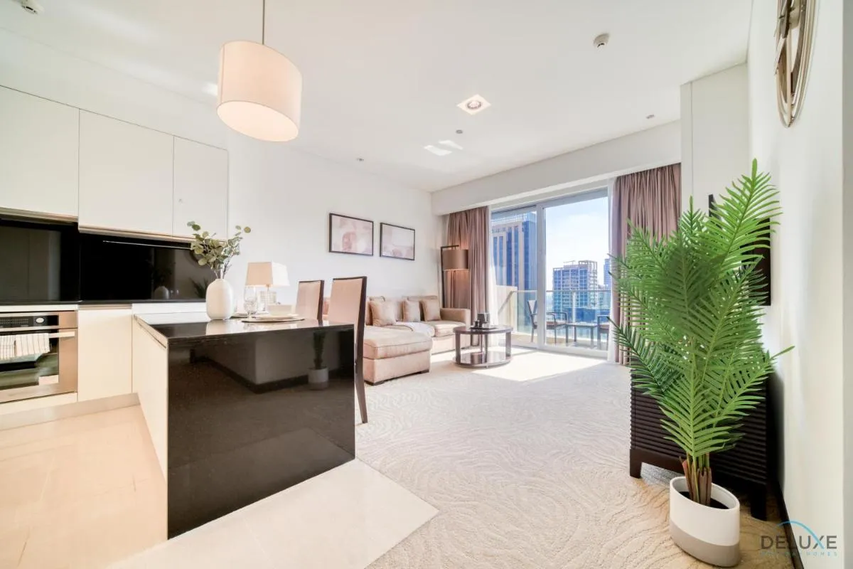Image 4 of Opulent 1BR in the Address Residences Dubai Marina by Deluxe Holiday Homes