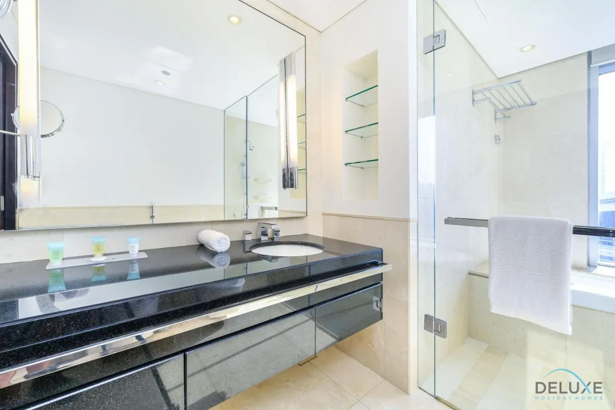Image 2 of Ornate 1BR in The Address Residences Dubai Marina by Deluxe Holiday Homes