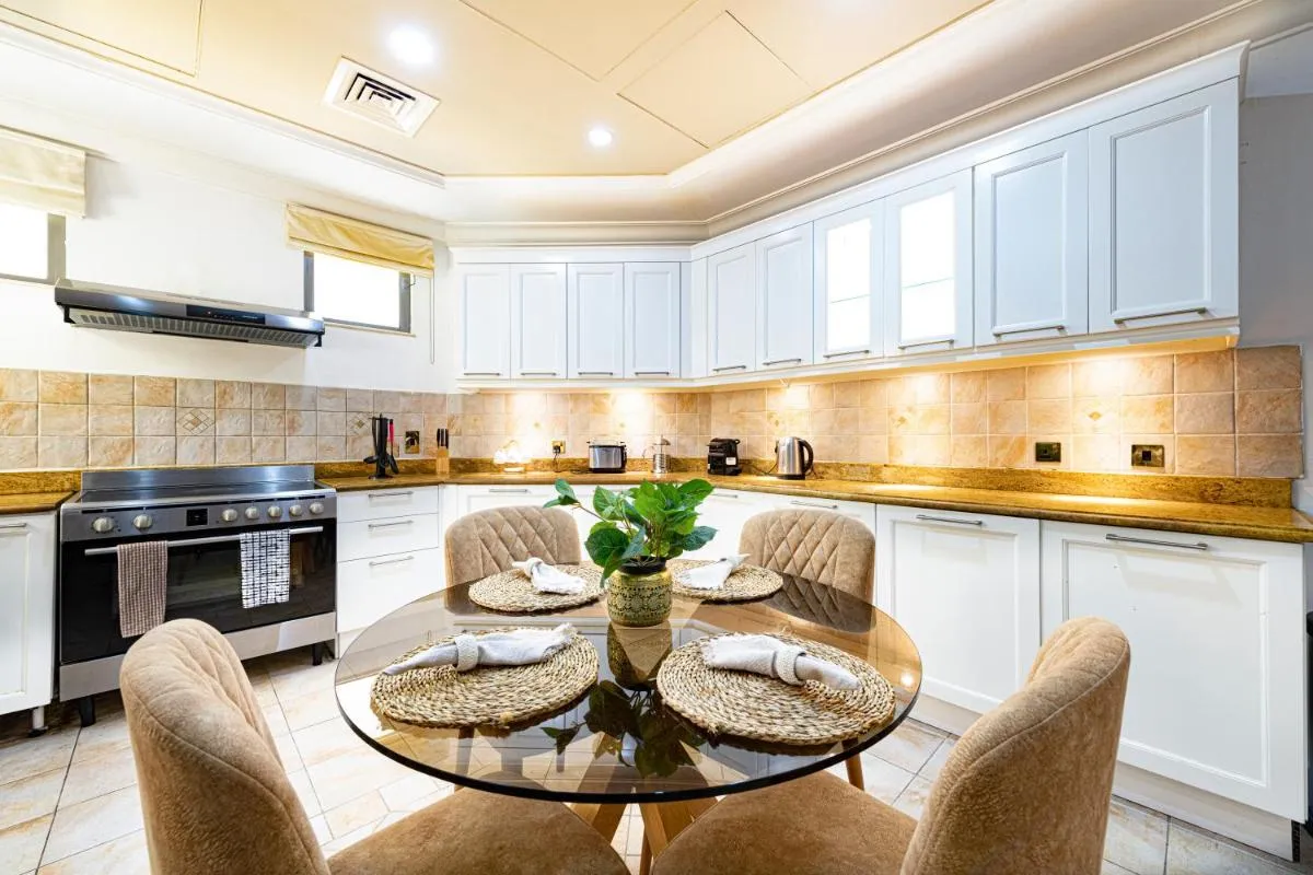 Image 2 of Palm Jumeirah Beachfront private pool villa 5 BR & 1 maids room with access to beach by Oceanview Holiday Homes