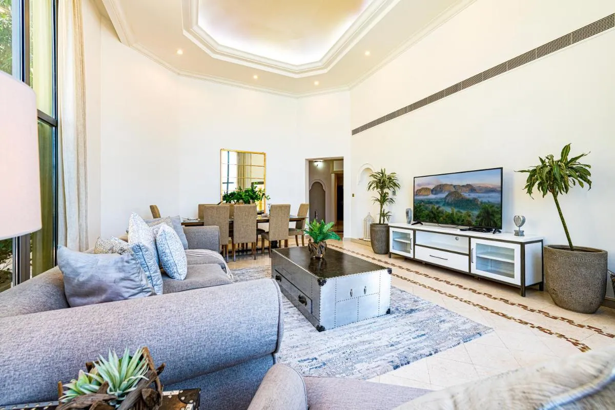 Image 3 of Palm Jumeirah Beachfront private pool villa 5 BR & 1 maids room with access to beach by Oceanview Holiday Homes