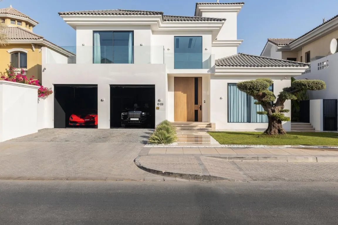 Image of Palm Jumeirah Paradise – 5BR Villa – Infinity Pool