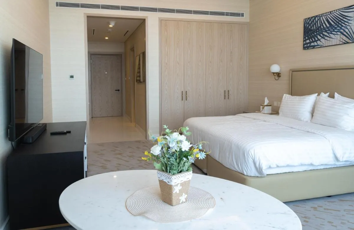 Image 6 of Palm Tower Palm Jumeirah Dubai