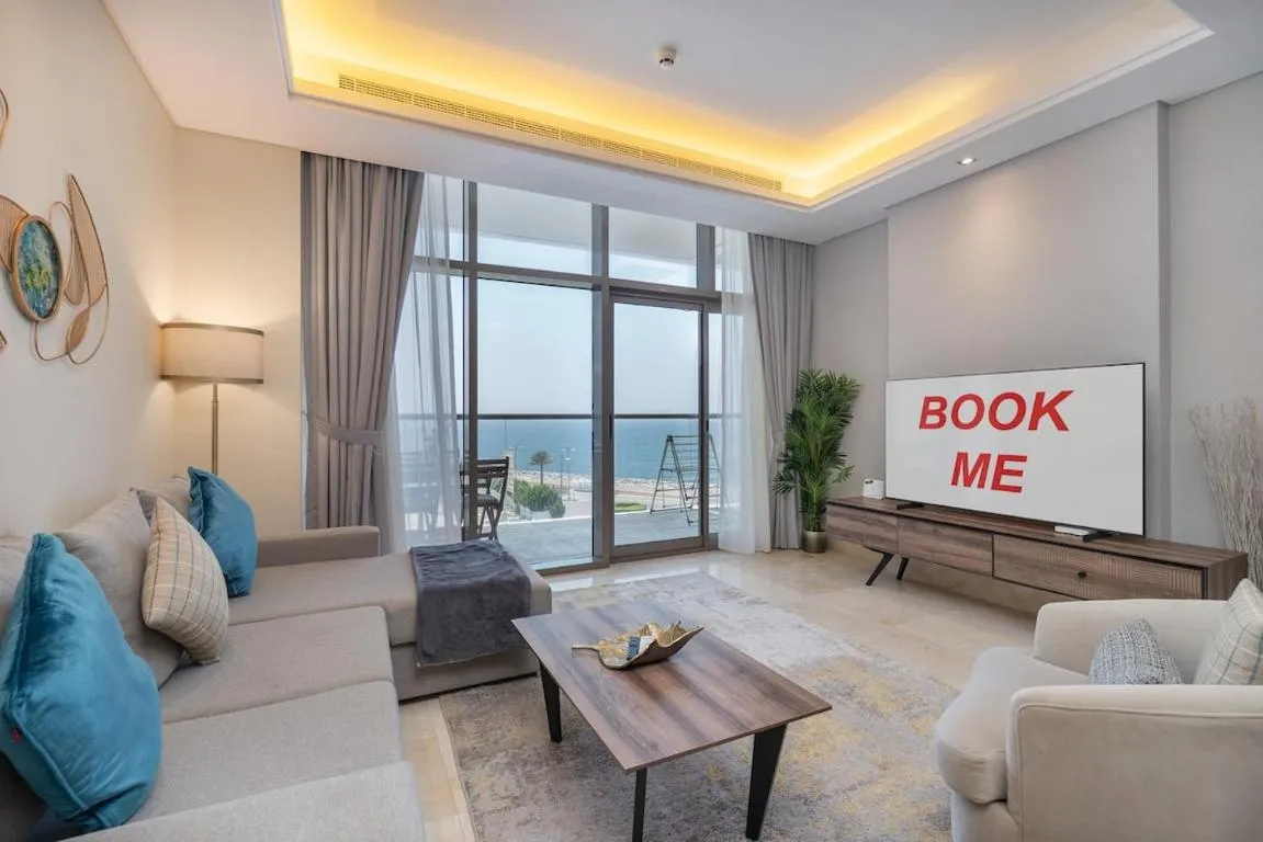 Image of Pleasant Apartment with Beach Access, sleeps 6!