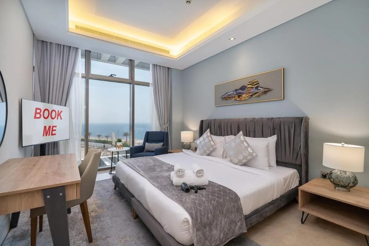 Image 1 of Pleasant Apartment with Beach Access, sleeps 6!