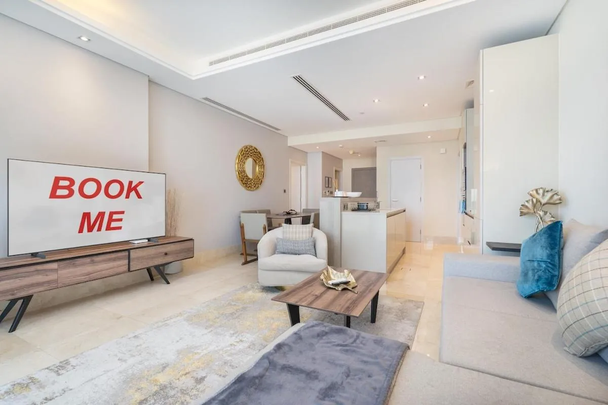 Image 6 of Pleasant Apartment with Beach Access, sleeps 6!