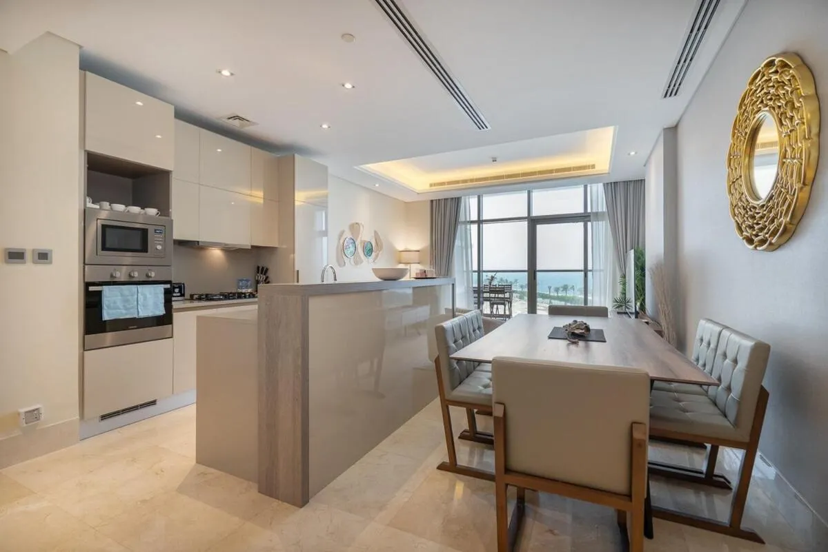 Image 2 of Pleasant Apartment with Beach Access, sleeps 6!