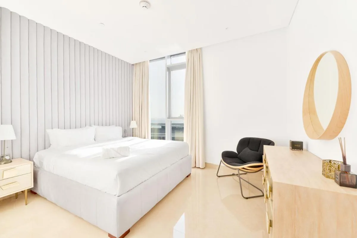 Image 1 of Posh 2 BR Oceanfront Apt in the Heart of Bluewaters Island