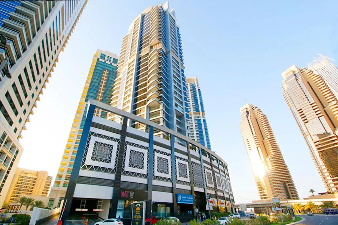 Image of RH- City Living in Style, Large 1 BR with Terrace, Dubai Marina