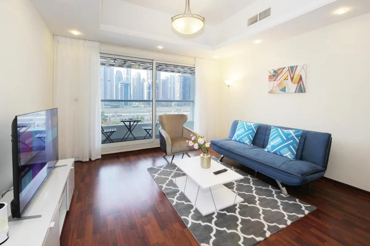 Image 2 of RH- Lovely 1BR apartment in JLT, near metro