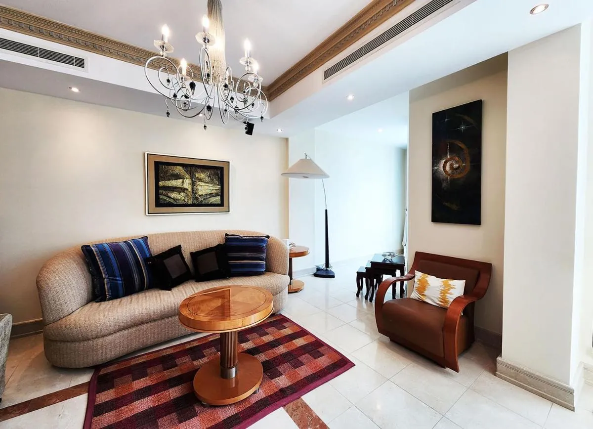 Image 4 of RH- Luxurious penthouse, Marina View Duplex with Golf Course Vista