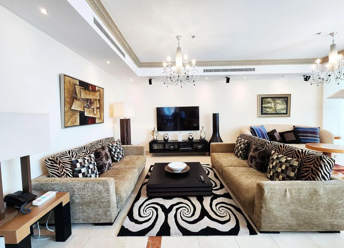 Image 2 of RH- Luxurious penthouse, Marina View Duplex with Golf Course Vista